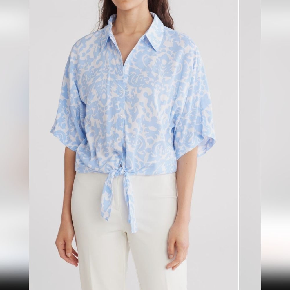 Ellen Tracy Dolman Sleeve Tie Hem Top  Light Blue and White